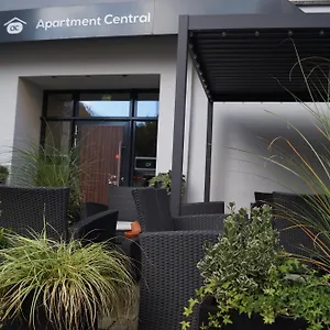 - Aparthotel